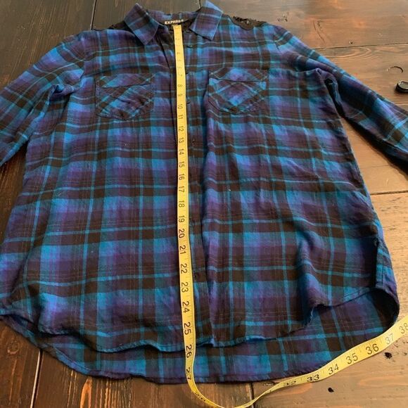 Boyfriend flannel plaid buttoned down shirt by Express - Picture 3 of 7